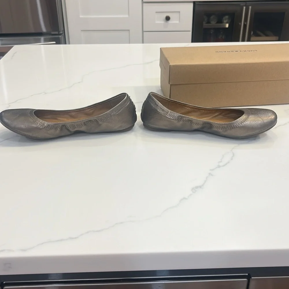 Lucky Brand flats - Picture 4 of 9